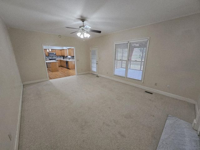 208 E Bend Ct, Old Hickory, TN 37138