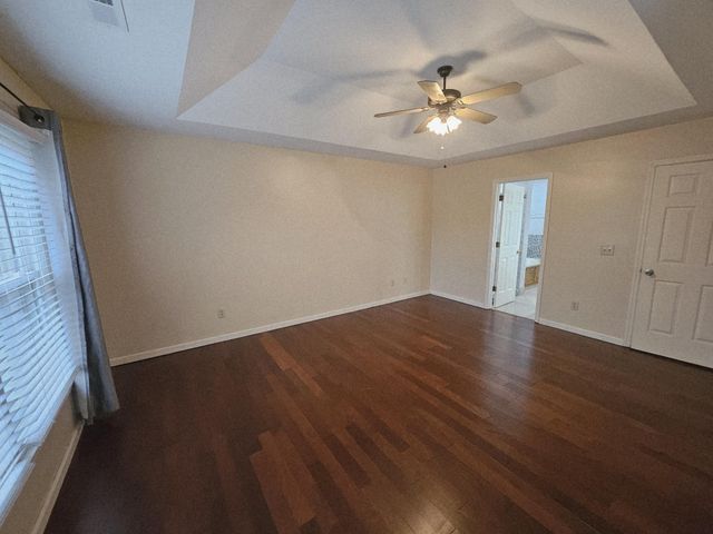 208 E Bend Ct, Old Hickory, TN 37138