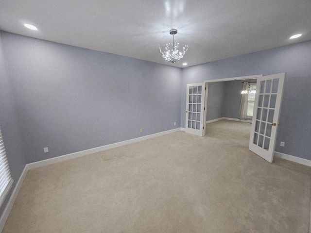 208 E Bend Ct, Old Hickory, TN 37138