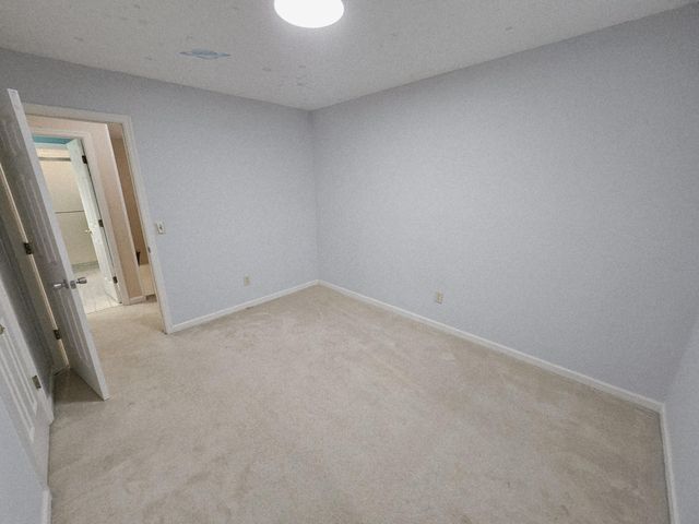 208 E Bend Ct, Old Hickory, TN 37138