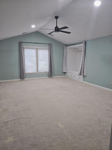 208 E Bend Ct, Old Hickory, TN 37138