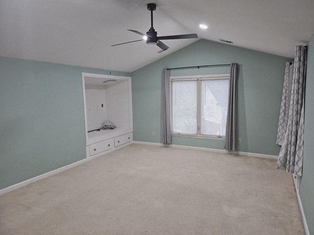 208 E Bend Ct, Old Hickory, TN 37138