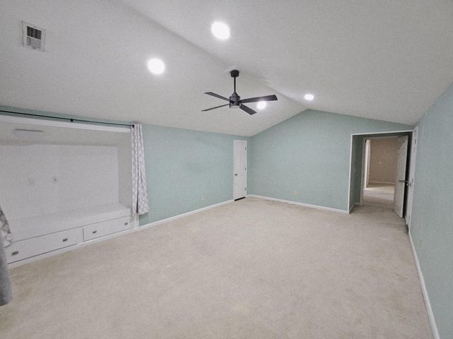 208 E Bend Ct, Old Hickory, TN 37138