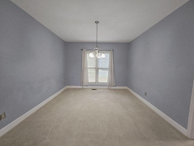 208 E Bend Ct, Old Hickory, TN 37138