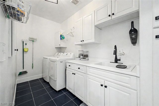 1713 Sky Of Red Drive 204, Las Vegas, NV 89128