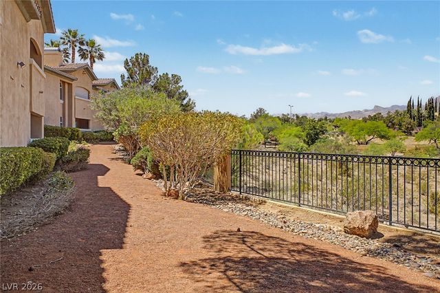 1713 Sky Of Red Drive 204, Las Vegas, NV 89128