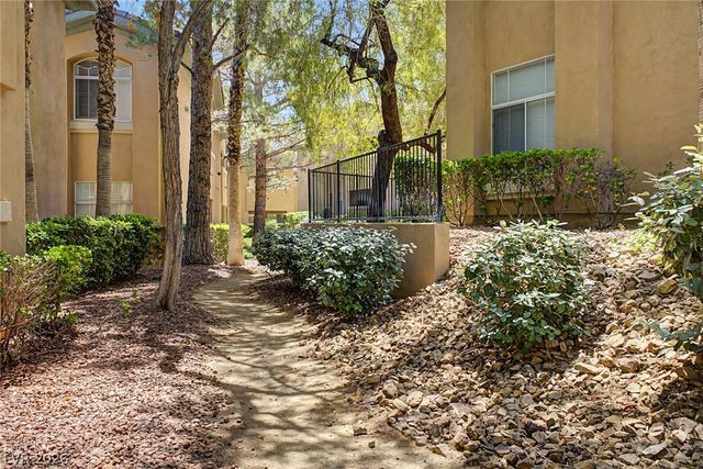 1713 Sky Of Red Drive 204, Las Vegas, NV 89128