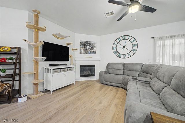 1713 Sky Of Red Drive 204, Las Vegas, NV 89128