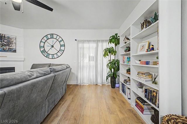 1713 Sky Of Red Drive 204, Las Vegas, NV 89128