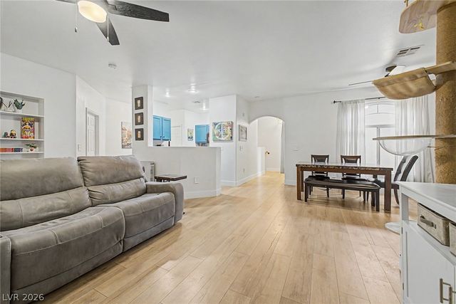 1713 Sky Of Red Drive 204, Las Vegas, NV 89128