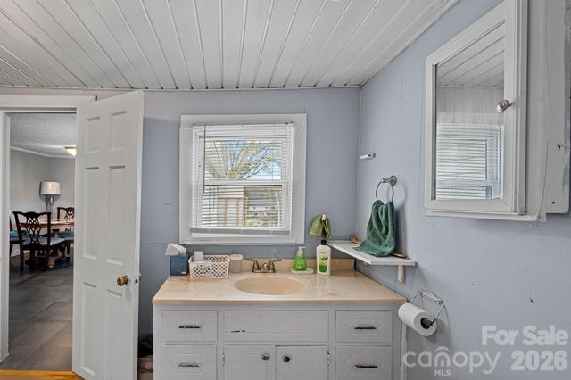 74 Meadow Avenue, Concord, NC 28025