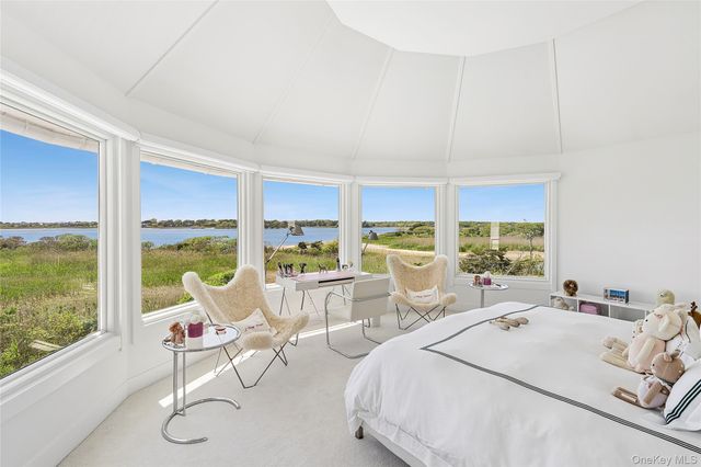 64 W End Road, East Hampton, NY 11937