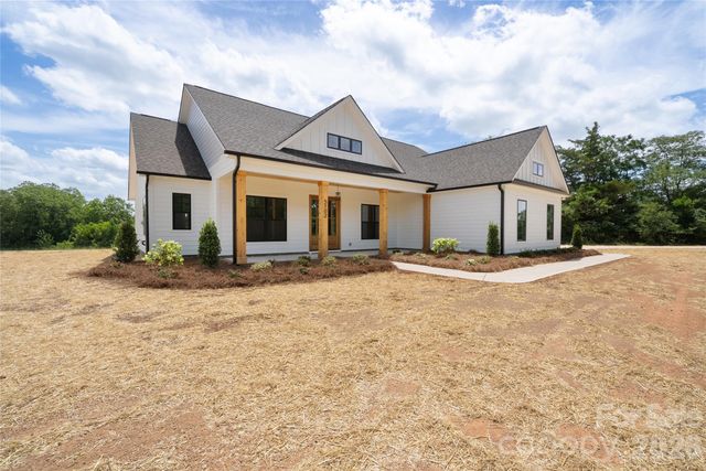 5702 Love Mill Road, Monroe, NC 28110