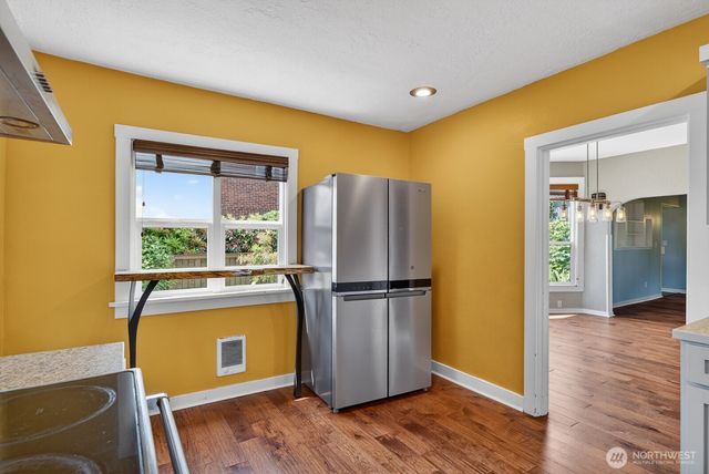 1825 Rucker Avenue, Everett, WA 98201