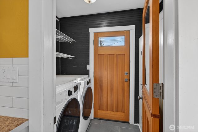1825 Rucker Avenue, Everett, WA 98201