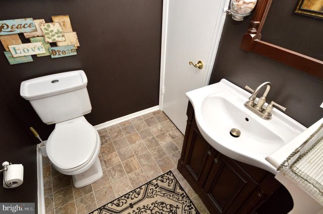 423 OLD ORCHARD RD, Cherry Hill, NJ 08003