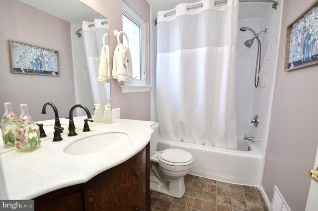 423 OLD ORCHARD RD, Cherry Hill, NJ 08003