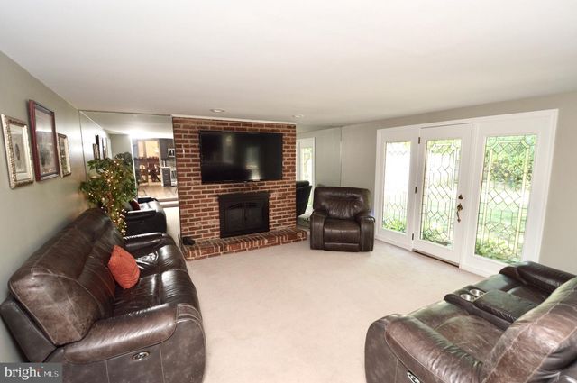 423 OLD ORCHARD RD, Cherry Hill, NJ 08003