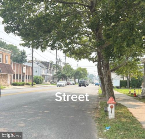 669 N BROAD ST, Woodbury, NJ 08096