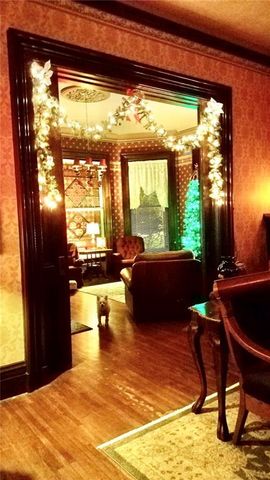 402 S 12th Street, St Joseph, MO 64501