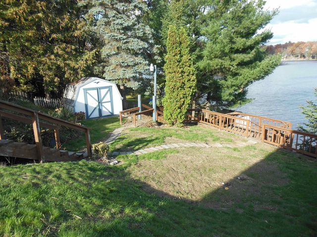 428 N Lake Street, Harrison, MI 48625