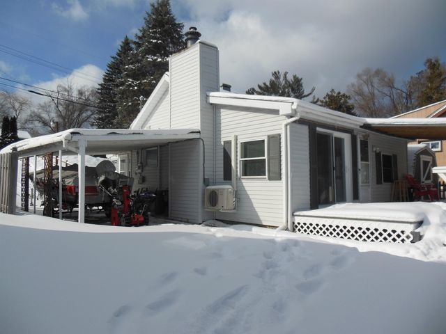 428 N Lake Street, Harrison, MI 48625