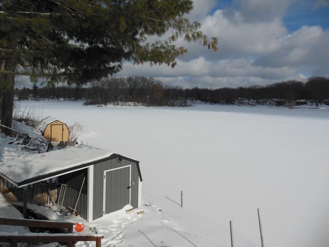 428 N Lake Street, Harrison, MI 48625