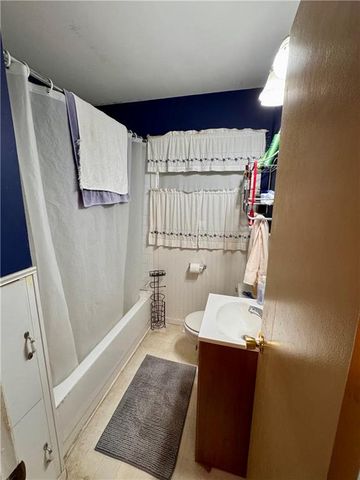 406 Baldwin Street, Belton, MO 64012