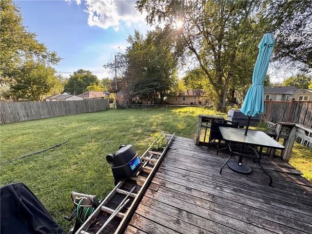 406 Baldwin Street, Belton, MO 64012