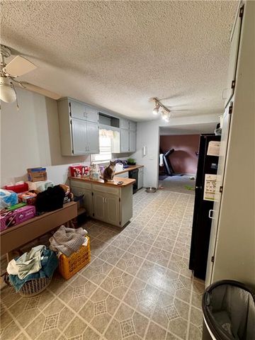 406 Baldwin Street, Belton, MO 64012