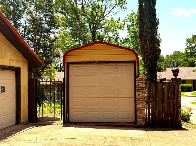 2510 Brookcrest Drive, Garland, TX 75040