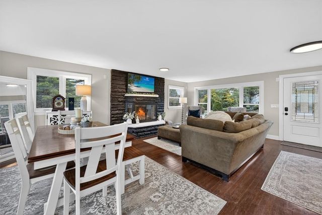 3 Set-N-Sun Drive, Scituate, RI 02831