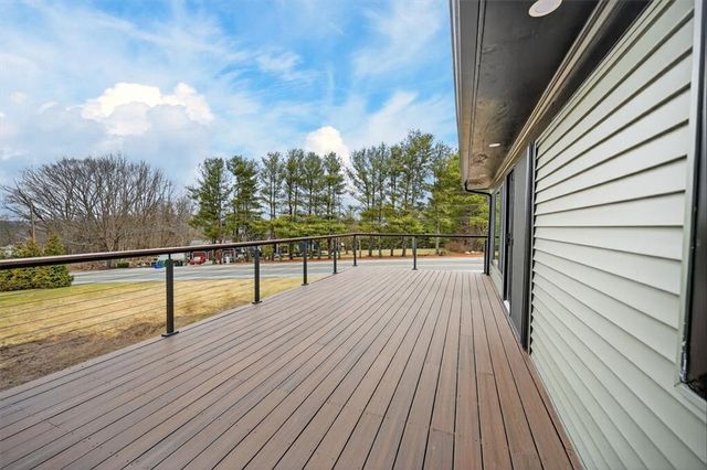 3 Set-N-Sun Drive, Scituate, RI 02831