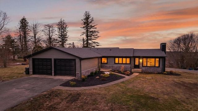 3 Set-N-Sun Drive, Scituate, RI 02831