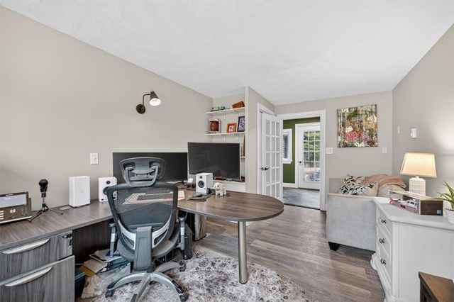 3 Set-N-Sun Drive, Scituate, RI 02831