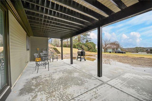 3 Set-N-Sun Drive, Scituate, RI 02831