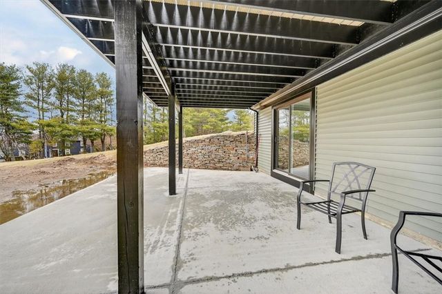 3 Set-N-Sun Drive, Scituate, RI 02831