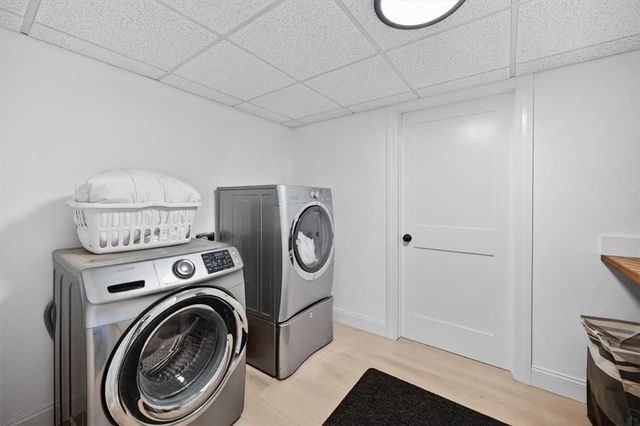 3 Set-N-Sun Drive, Scituate, RI 02831