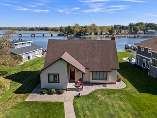 15770 Connelly Avenue, Spring Lake Twp, MI 49456