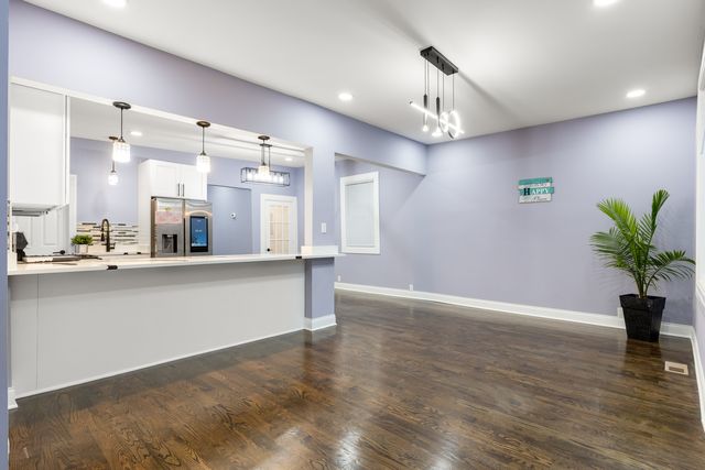 7241 S Langley Avenue, Chicago, IL 60619