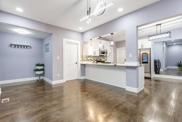 7241 S Langley Avenue, Chicago, IL 60619