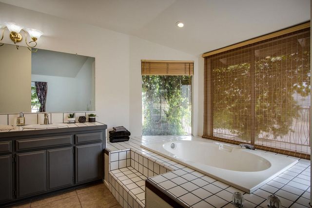 6910 Wamego Trail, Yucca Valley, CA 92284