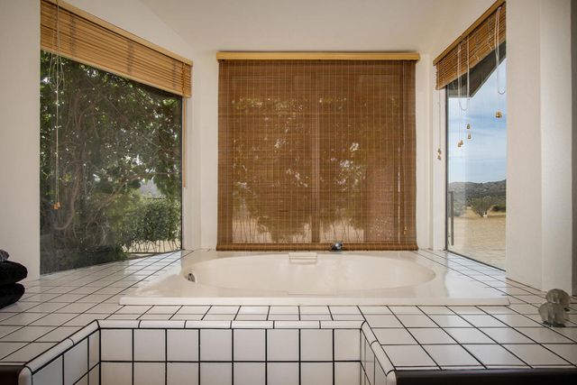 6910 Wamego Trail, Yucca Valley, CA 92284