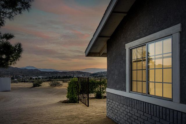 6910 Wamego Trail, Yucca Valley, CA 92284