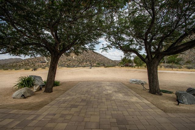 6910 Wamego Trail, Yucca Valley, CA 92284