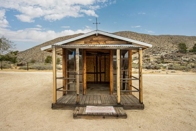 6910 Wamego Trail, Yucca Valley, CA 92284