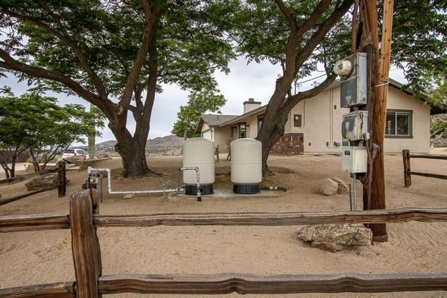 6910 Wamego Trail, Yucca Valley, CA 92284