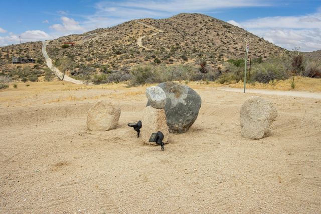 6910 Wamego Trail, Yucca Valley, CA 92284