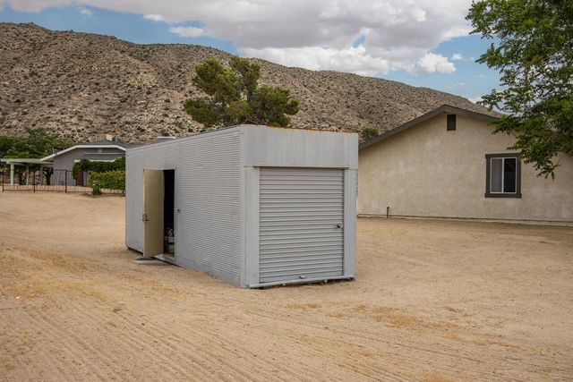 6910 Wamego Trail, Yucca Valley, CA 92284