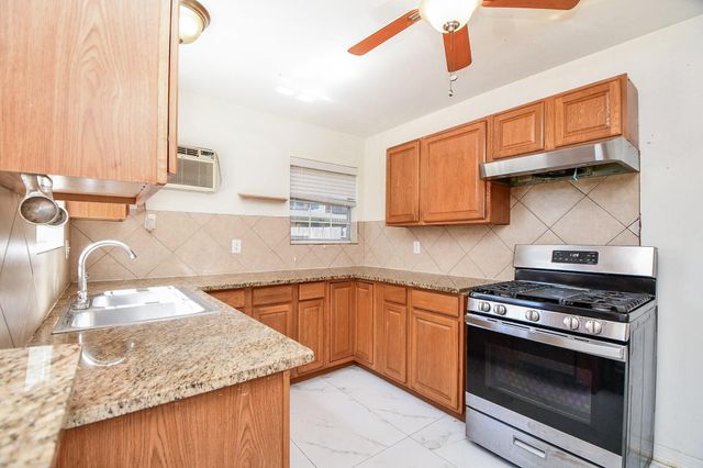 4322 Pensacola Oaks Lane, Sugar Land, TX 77479